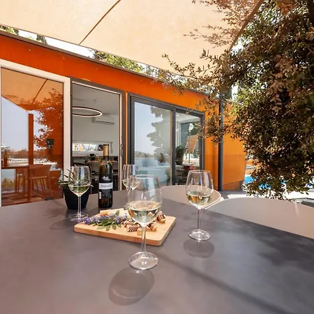 Porton Nature Hideouts