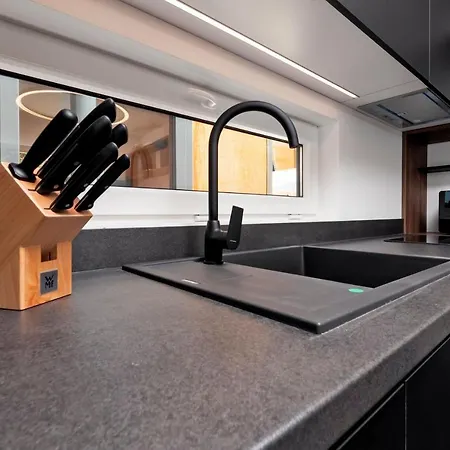 Porton Nature Hideouts 假日公园 *