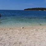 Porton Nature Hideouts *