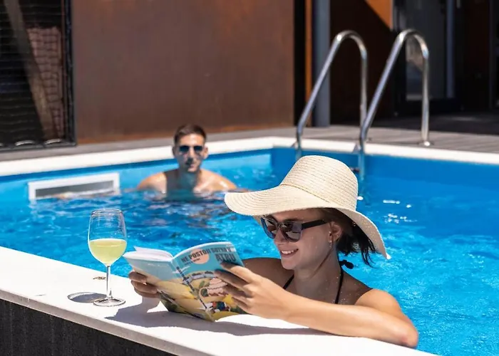 Porton Nature Hideouts *