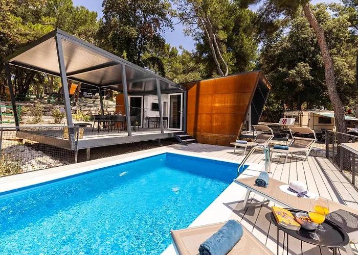 Porton Nature Hideouts *